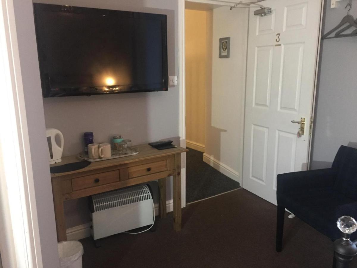 The Auld Cairn Hotel Cairnryan Bagian luar foto