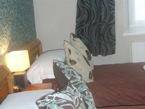 The Auld Cairn Hotel Cairnryan Bagian luar foto